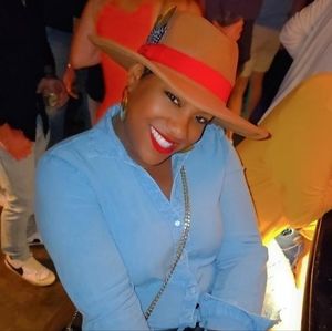 Meet your Poster Tina